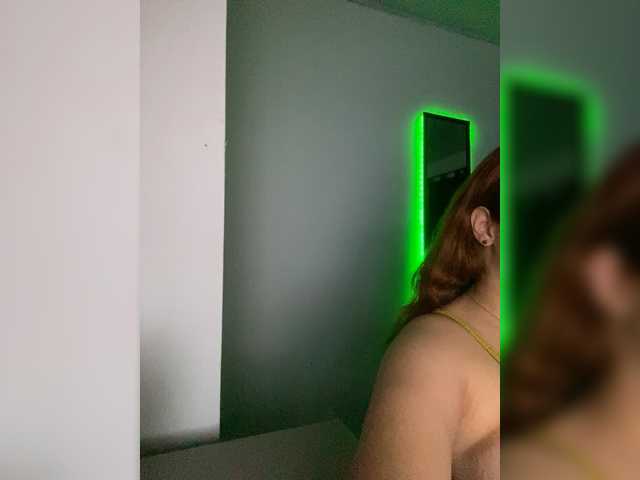 Allie-Rose live cam on BongaCams
