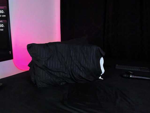 Allie-Rose live cam on BongaCams