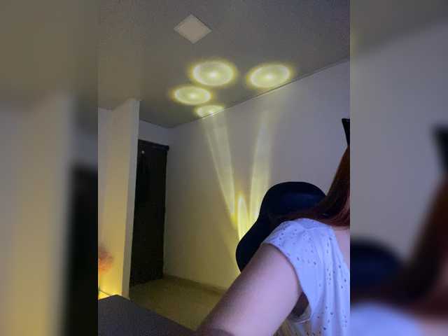 Allie-Rose webcam