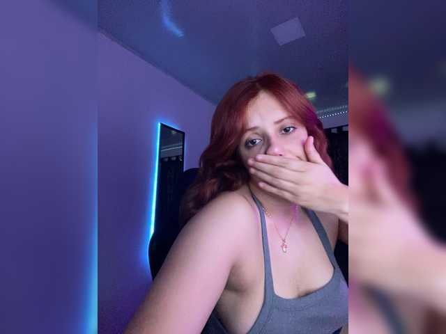 Allie-Rose live cam on BongaCams