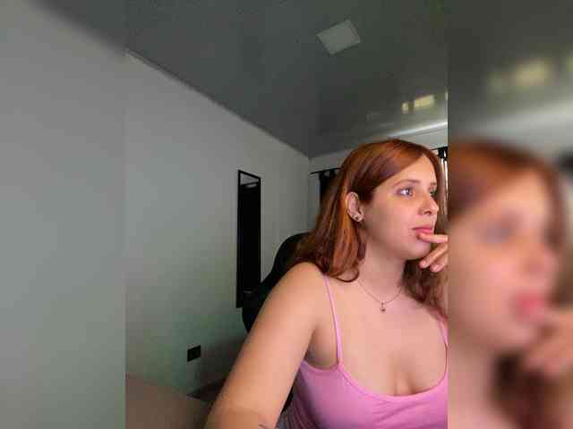 Allie-Rose webcam