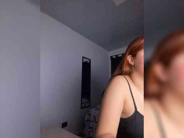 Allie-Rose webcam