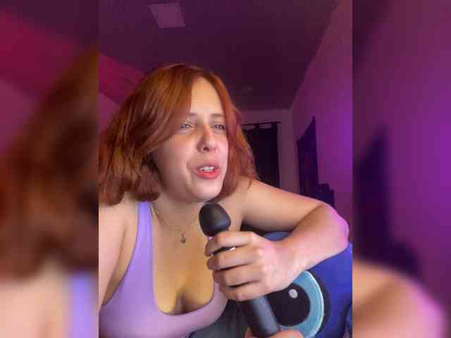 Allie-Rose webcam