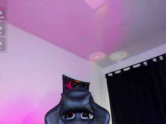 Allie-Rose webcam