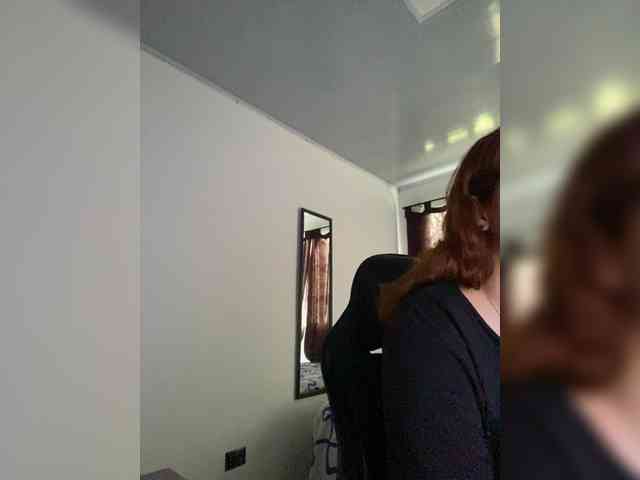 Allie-Rose webcam
