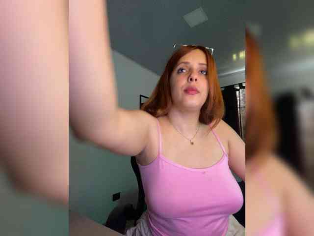 Allie-Rose webcam