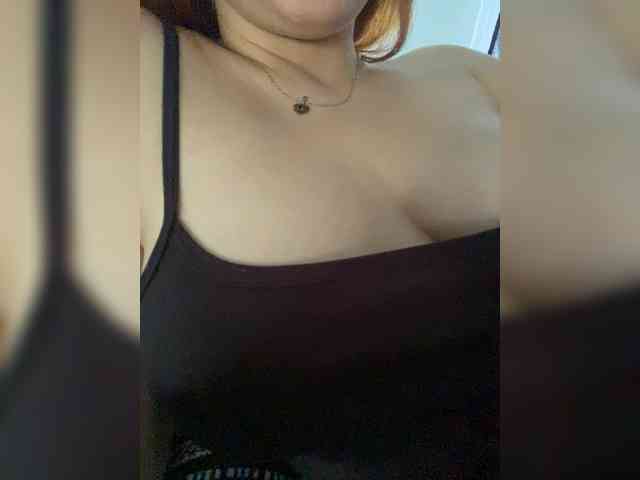 Allie-Rose webcam
