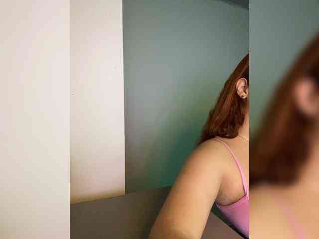 Allie-Rose webcam