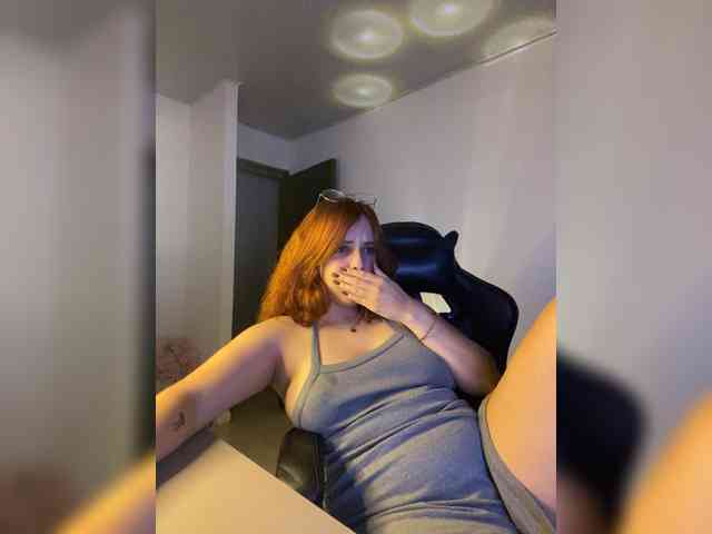Allie-Rose webcam