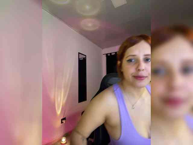 Allie-Rose webcam