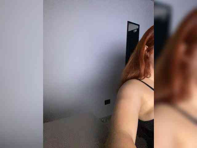 Allie-Rose webcam