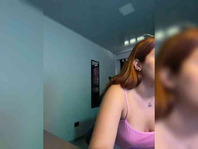 Allie-Rose webcam