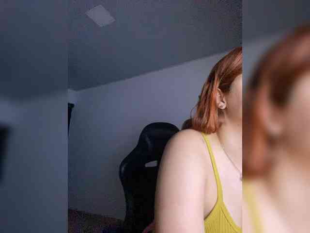 Allie-Rose webcam