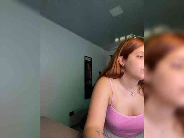 Allie-Rose webcam