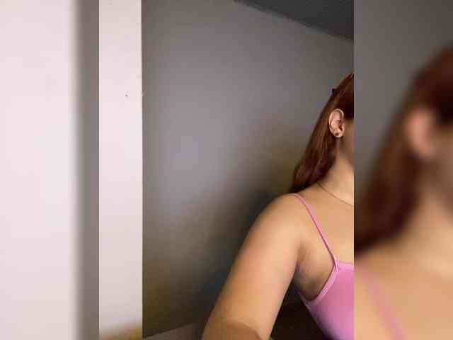 Allie-Rose webcam