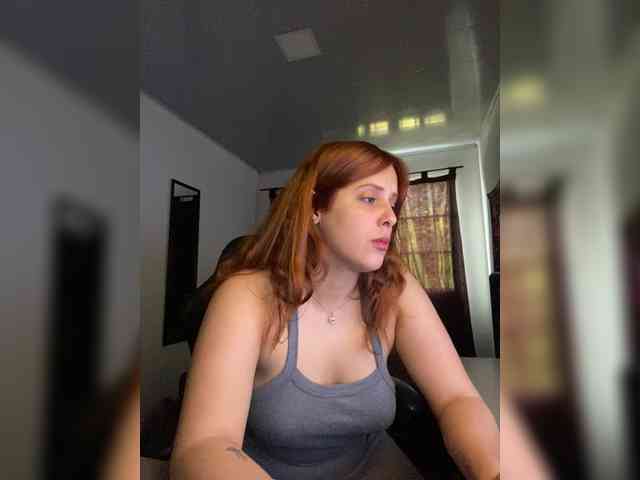 Allie-Rose webcam