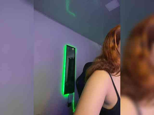 Allie-Rose webcam