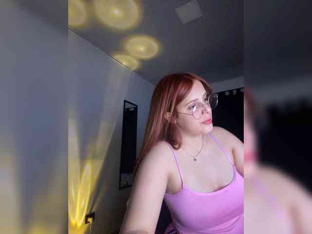 Allie-Rose webcam