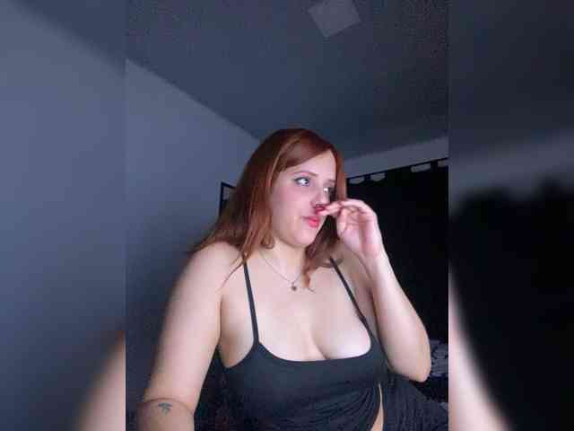 Allie-Rose webcam