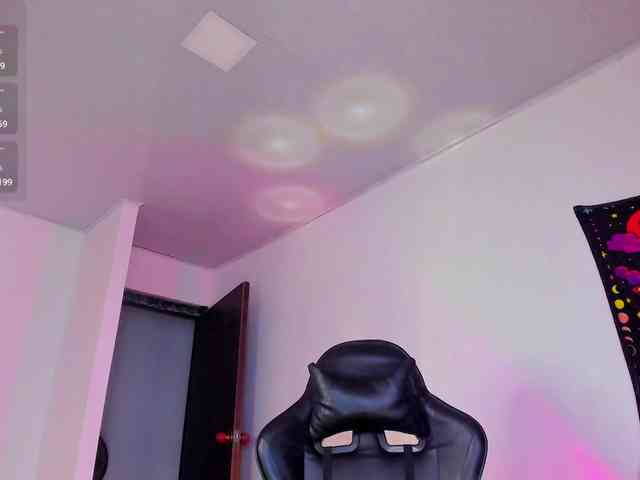 Allie-Rose webcam