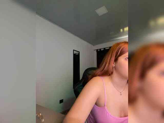 Allie-Rose webcam