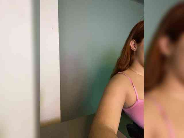 Allie-Rose webcam