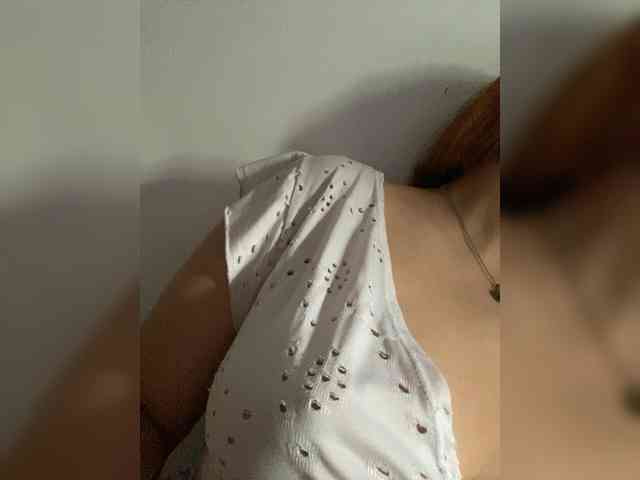 Allie-Rose webcam