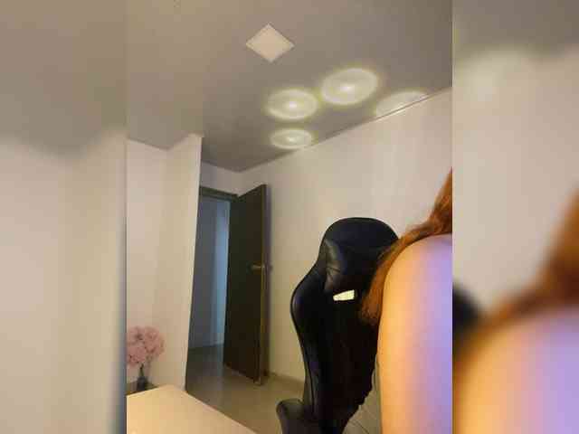 Allie-Rose webcam