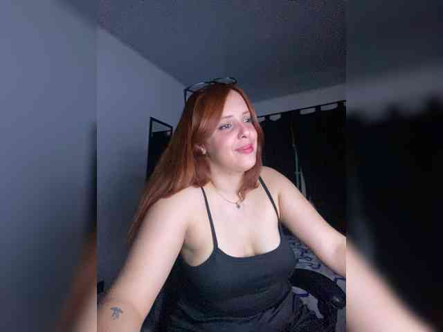 Allie-Rose webcam