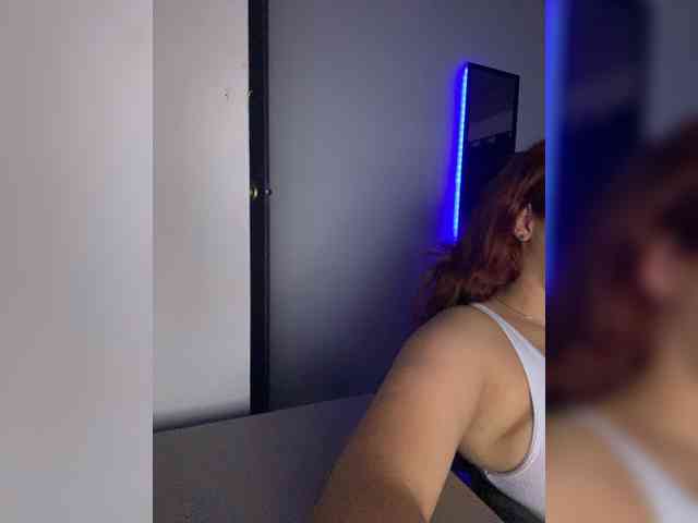 Allie-Rose webcam