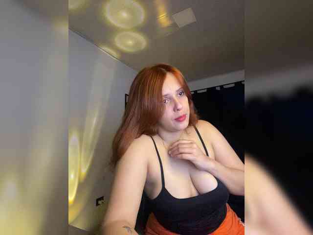 Allie-Rose webcam