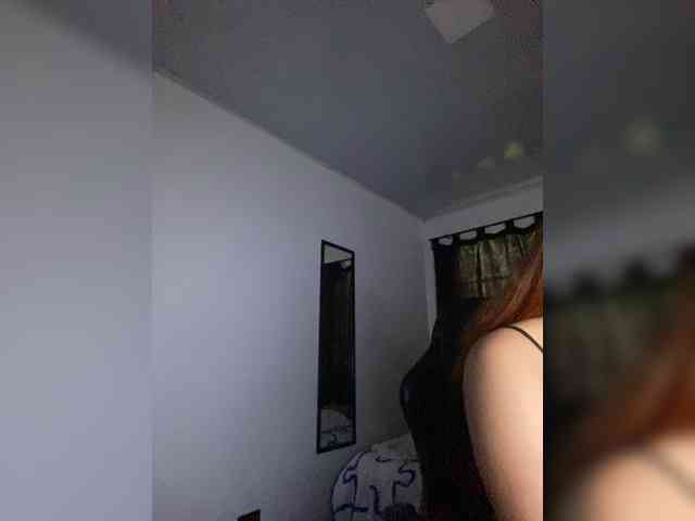 Allie-Rose webcam