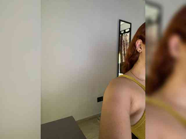 Allie-Rose webcam