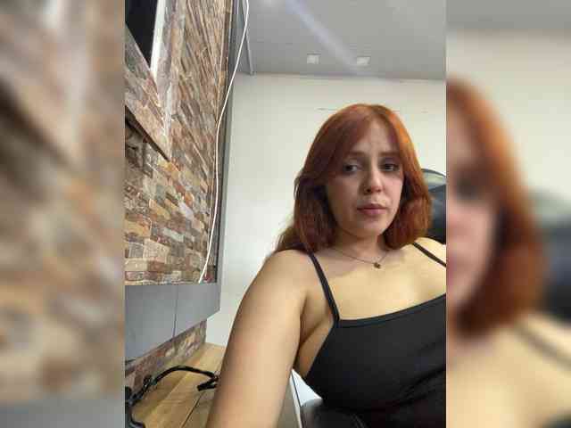 Allie-Rose webcam