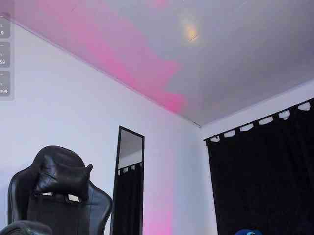 Allie-Rose webcam