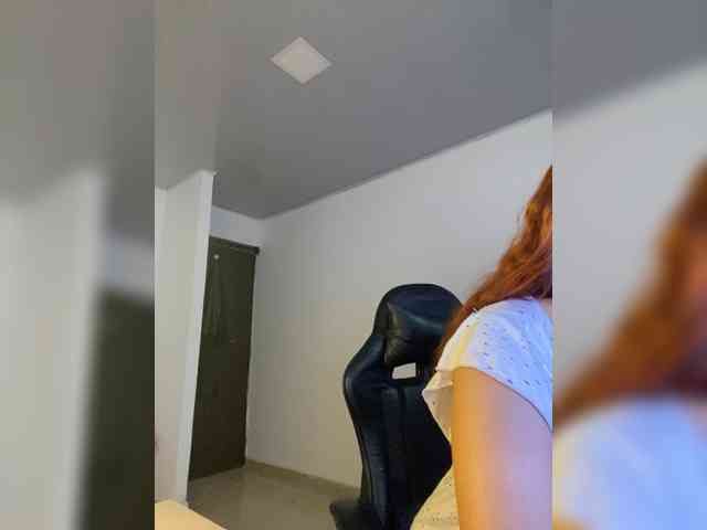 Allie-Rose webcam