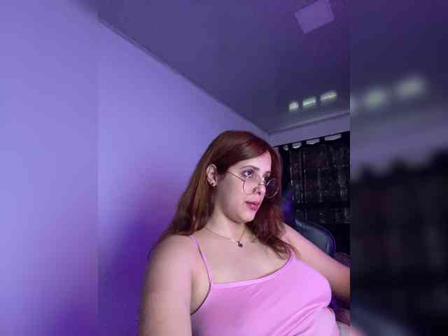 Allie-Rose webcam