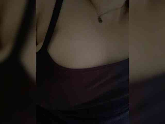 Allie-Rose webcam