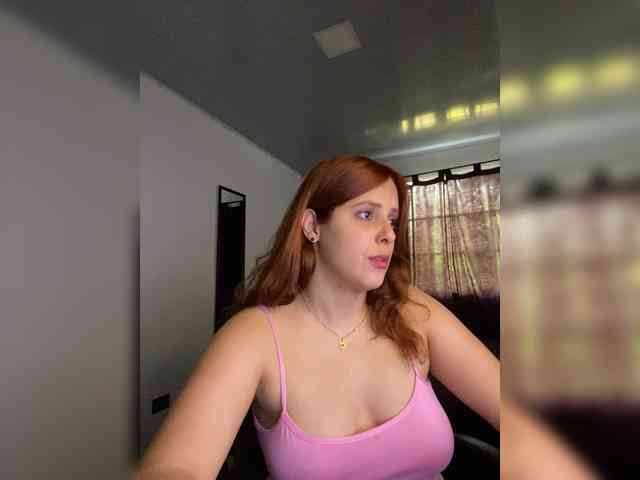 Allie-Rose webcam