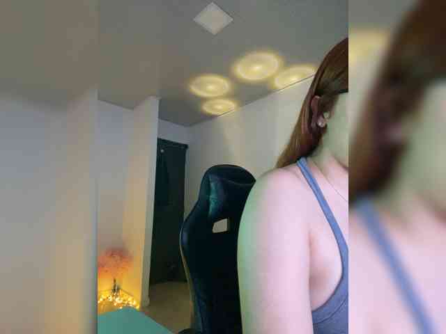 Allie-Rose webcam