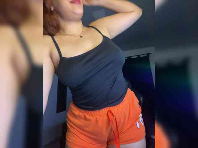 Allie-Rose webcam