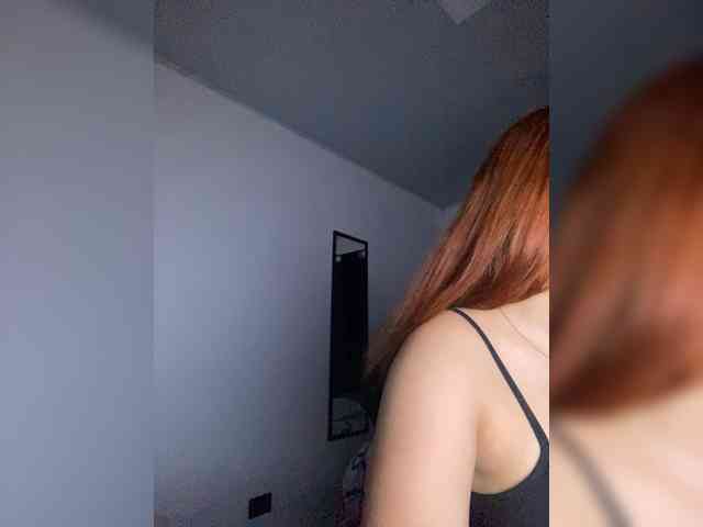 Allie-Rose webcam