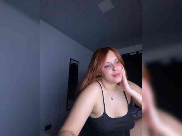 Allie-Rose webcam