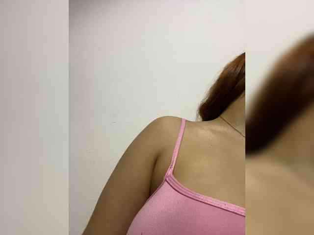 Allie-Rose webcam