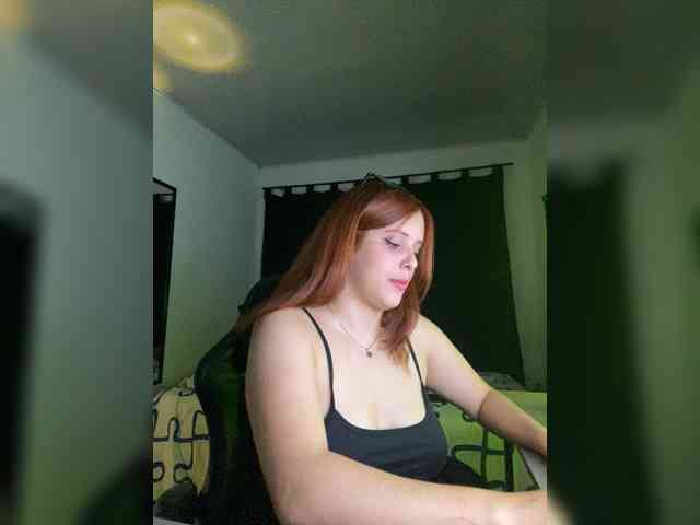 Allie-Rose webcam