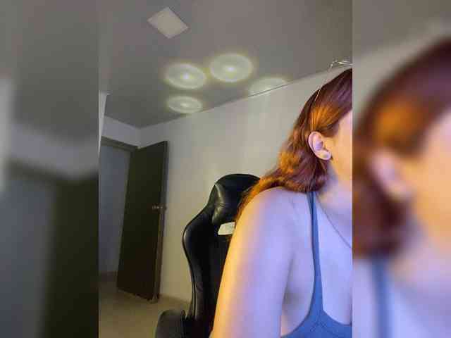 Allie-Rose webcam