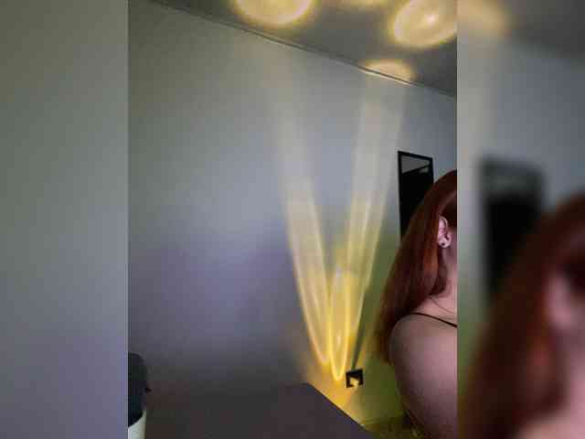 Allie-Rose Live Webcam on BongaCams