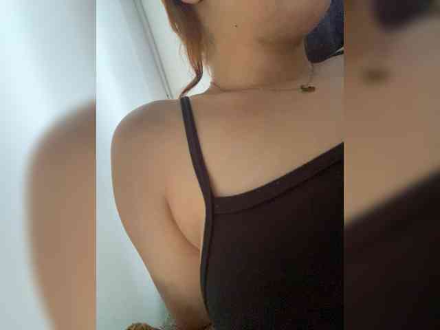 Allie-Rose webcam