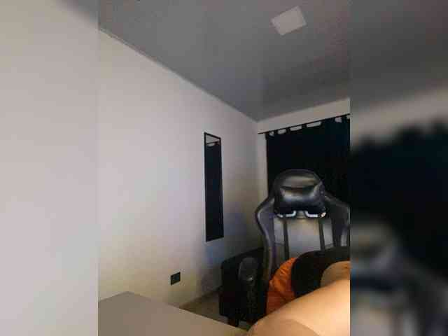 Allie-Rose webcam