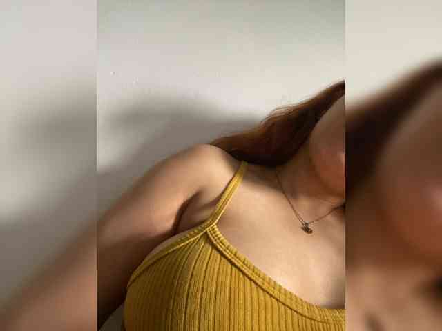 Allie-Rose webcam